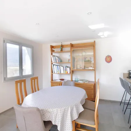 Pretty New And Comfortable House Between Towns And Lakes Voglans