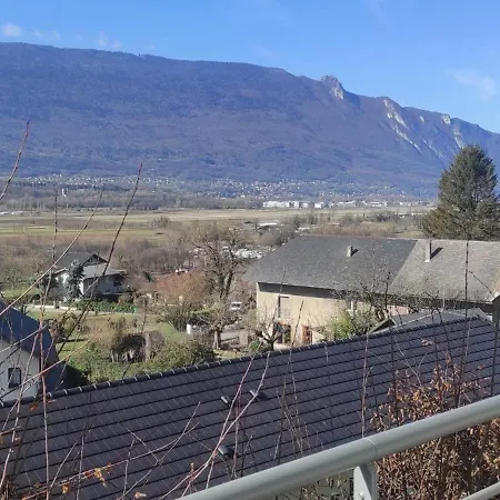 Pretty New And Comfortable House Between Towns And Lakes * Voglans