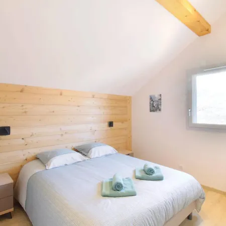 Holiday home Pretty New And Comfortable House Between Towns And Lakes